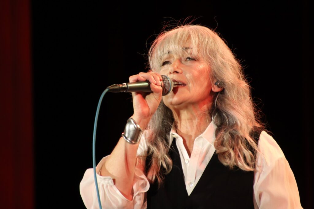 Wendy Matthews Gallery 5