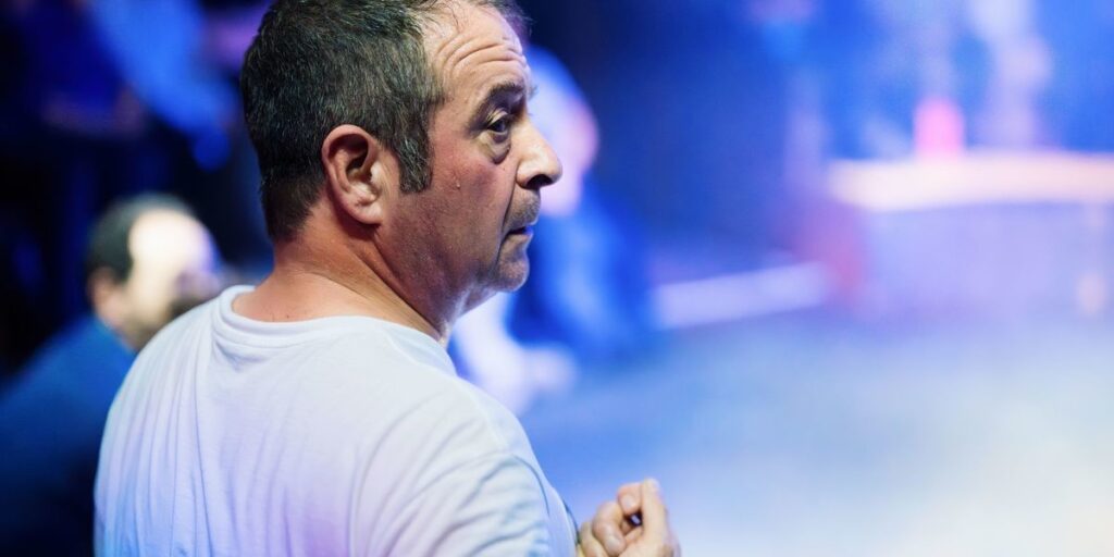 user crop MarkThomas England Son show1 Photo c Alex Brenner ABS8535 nh s