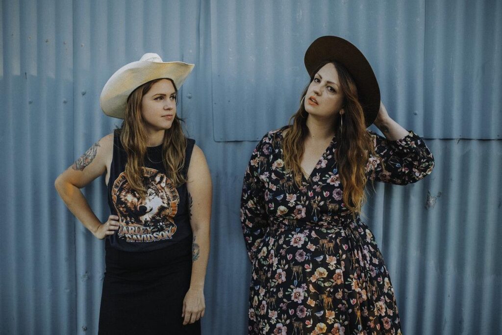 hana and jessie lee 4Hvx6