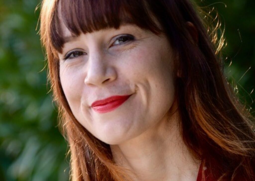 Rebecca Meston headshot 1364x968 1