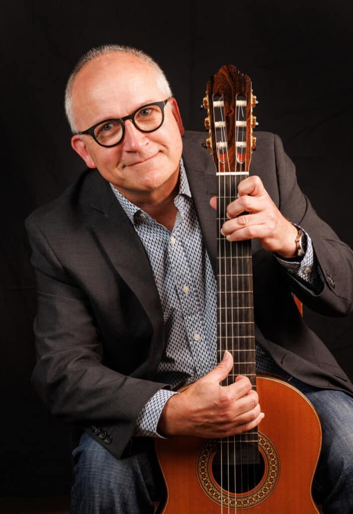 Oliver Fartach Naini Photo Credit Tony Lewis 04