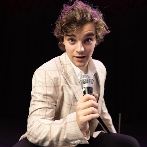 469998332 122125764584546085 7286136431971608247 n