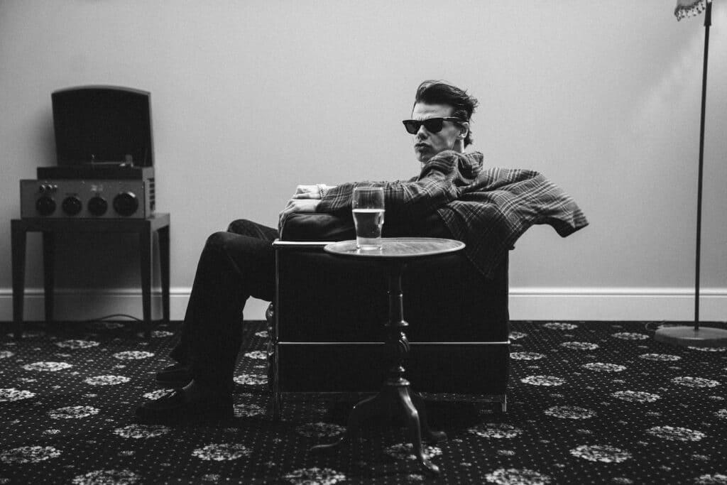 YUNGBLUD Lovesick Lullaby screenshot 1