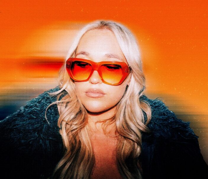 IVANA Ooh La La La Packshot 1 703x606 1