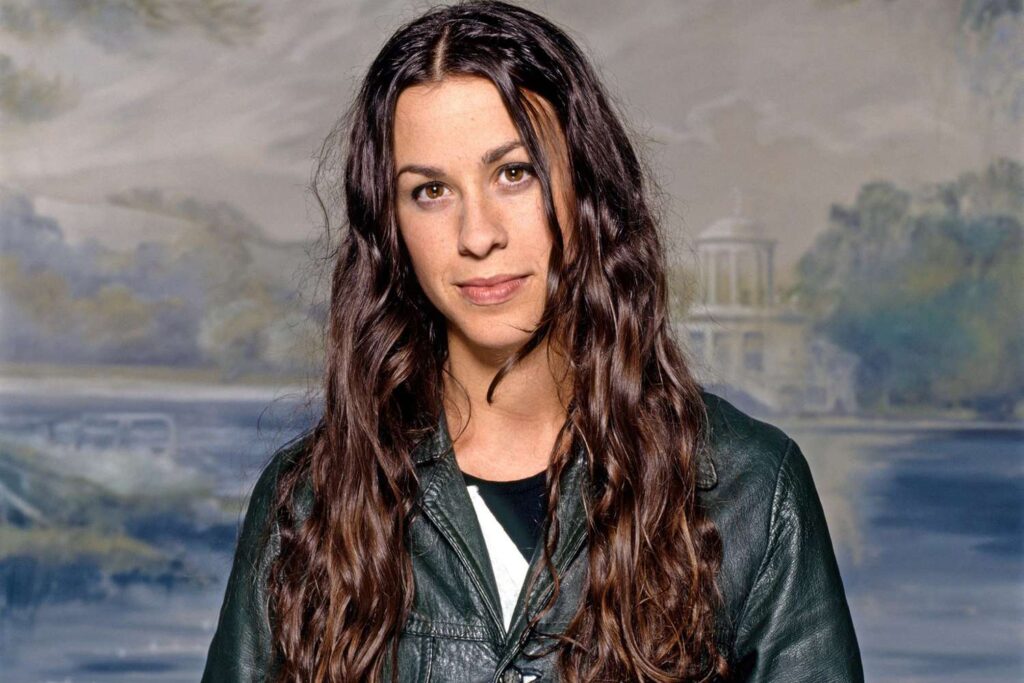 alanis morissette 2000 45d89f0034814d9f931b0299a25a10c4