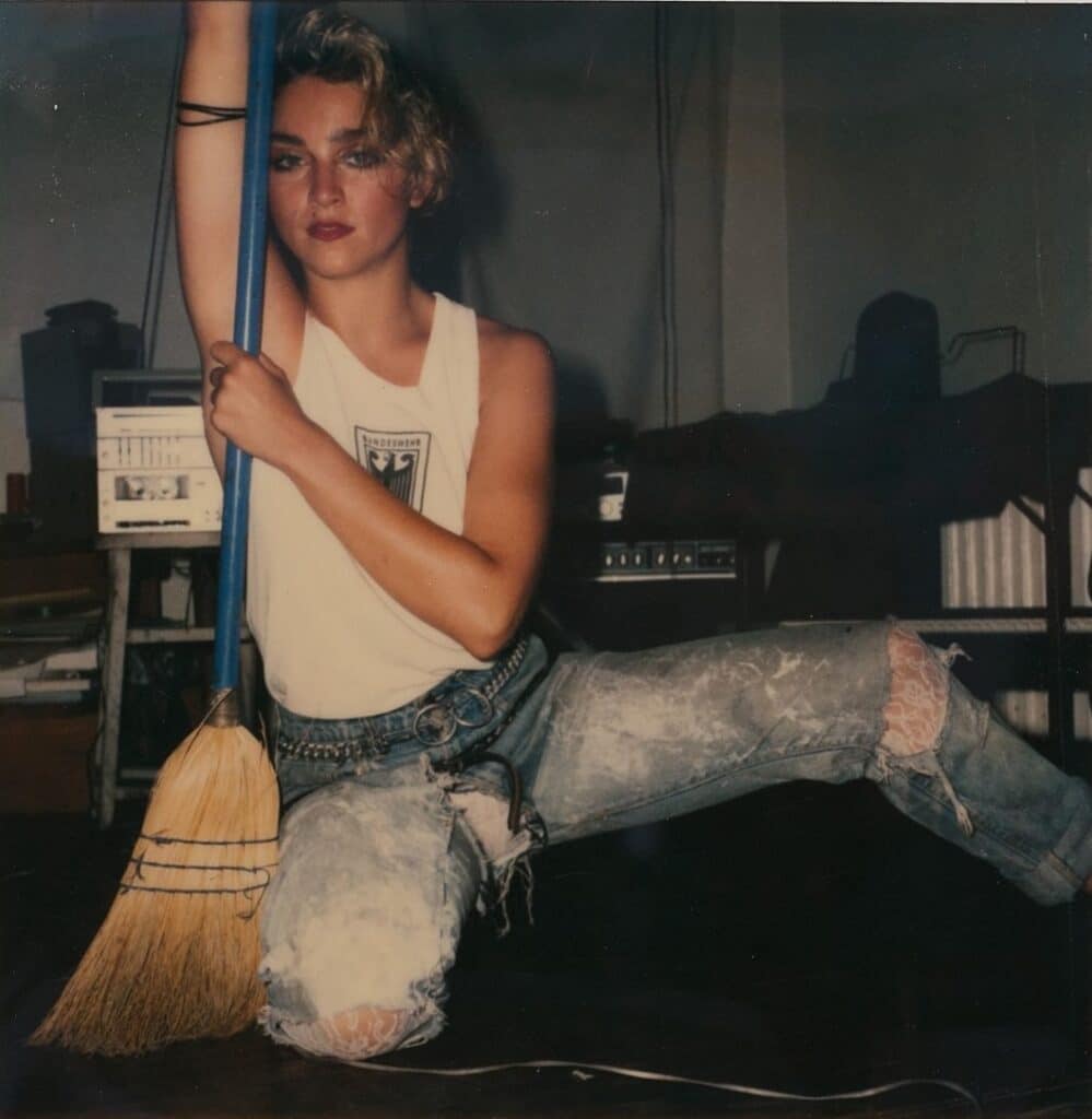 d72990b06c6f8a0aa60ac7b1107dd160 Custom