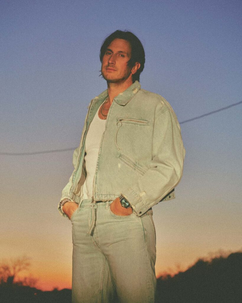 russell dickerson avatar2024