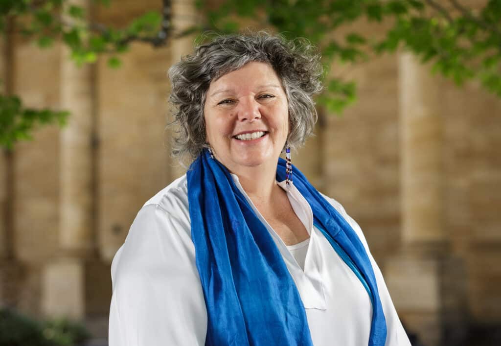 20191009 Nici Cumpston SRGB 2000px Photo Saul Steed 0Z2Y6325 1