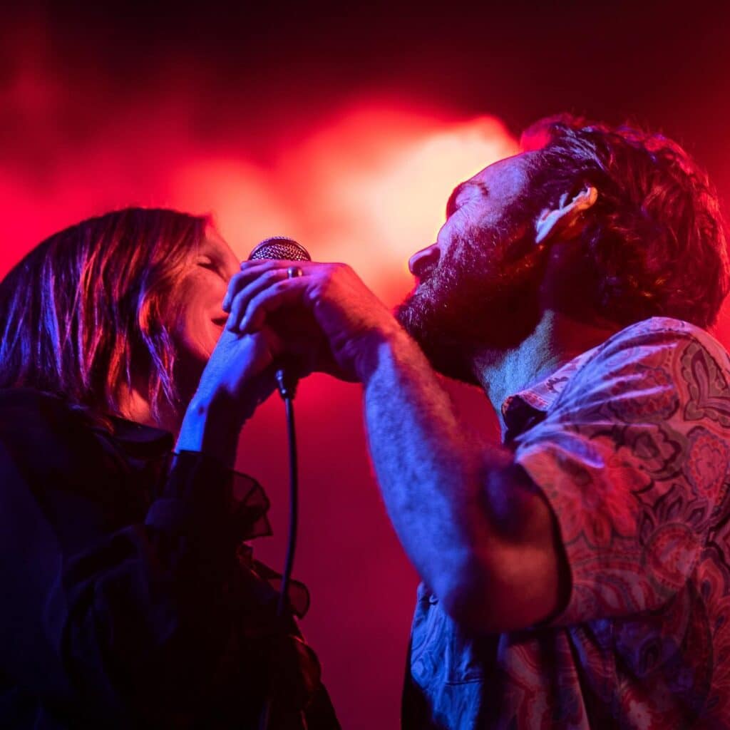 399980635 800794122052601 1741609134822720587 n