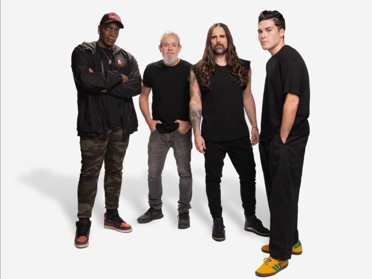 4d5f7b3f-cbdc-2d44-498d-e1f69555c2d8