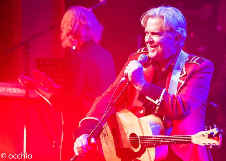 38404486_459889877813868_9171896102192939008_n