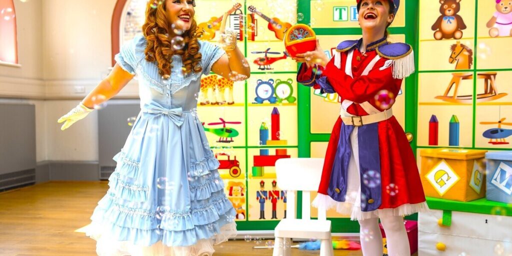 user crop Meg and penny bubbles