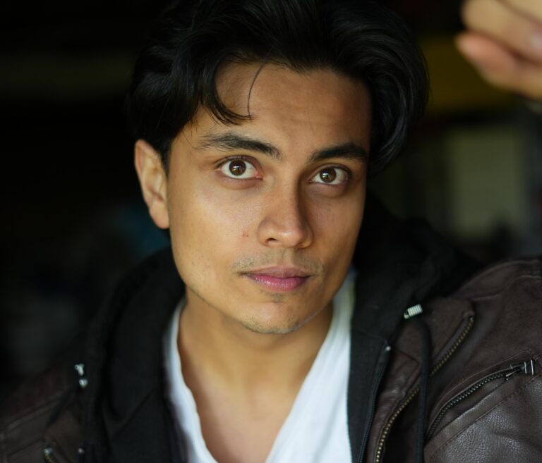 MV5BMjM5ZDhmZTAtMjMxNS00OTg2LTgzYzAtNjQ1NjJiNmI5OWQyXkEyXkFqcGc@. V1