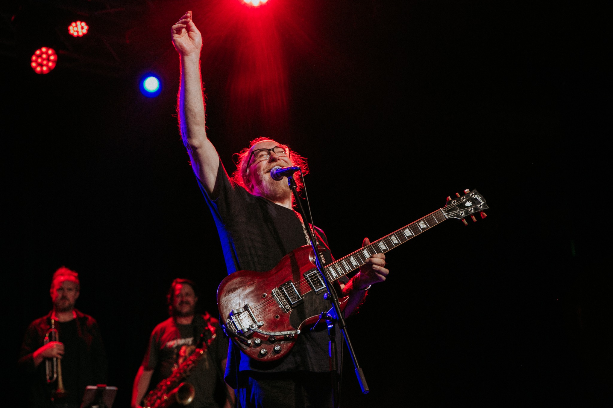 The Exploding Universe Of Ed Kuepper